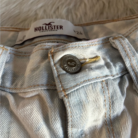 Hollister Women's Faded Blue Jean Shorts - Picture 4 of 10